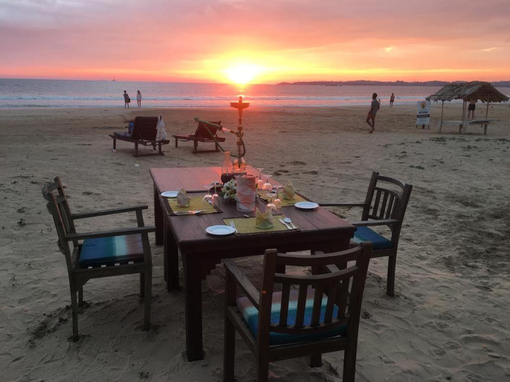 Aussie Swiss Weligama Hotel Luaran gambar